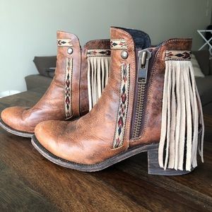 Corral Cowboy / Cowgirl Boots